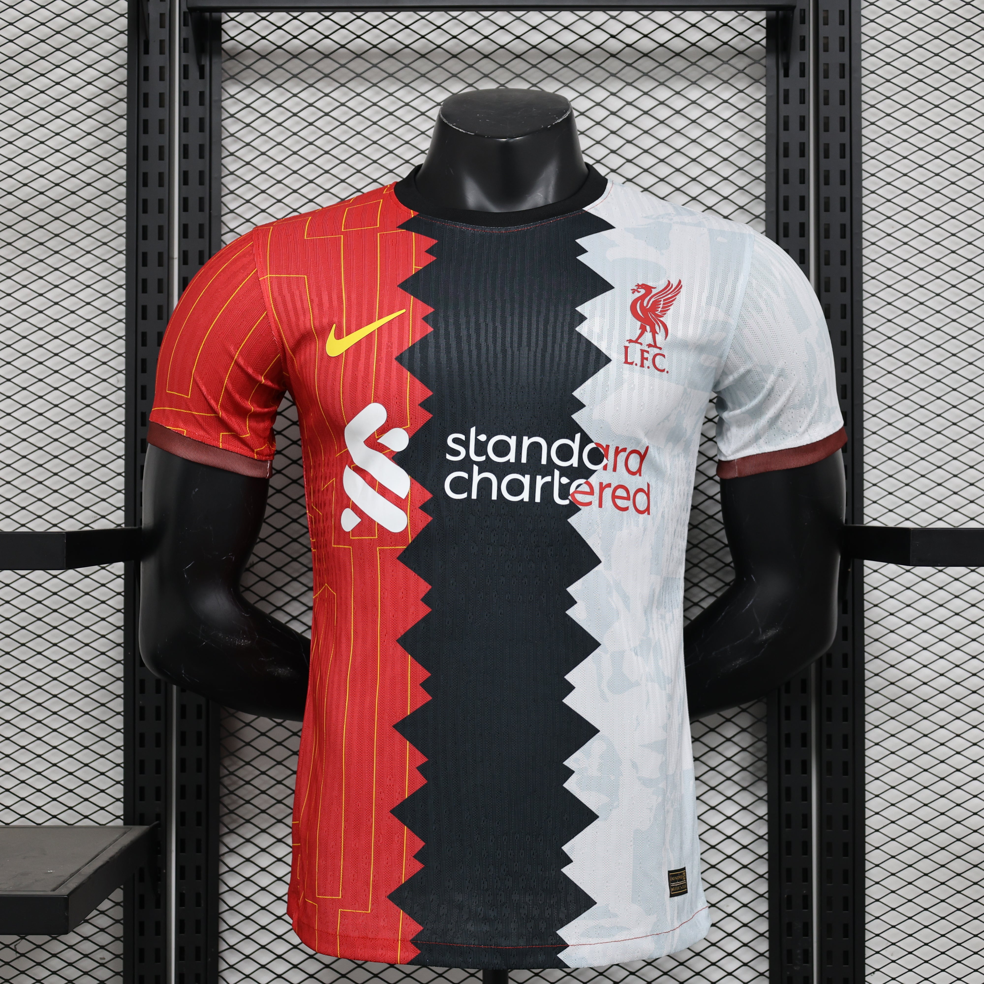 Liverpool "Tri-Color Blitz" Special Kit